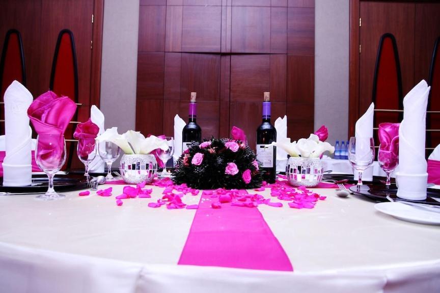 New Jbk Hotel Kampala Ngoại thất bức ảnh