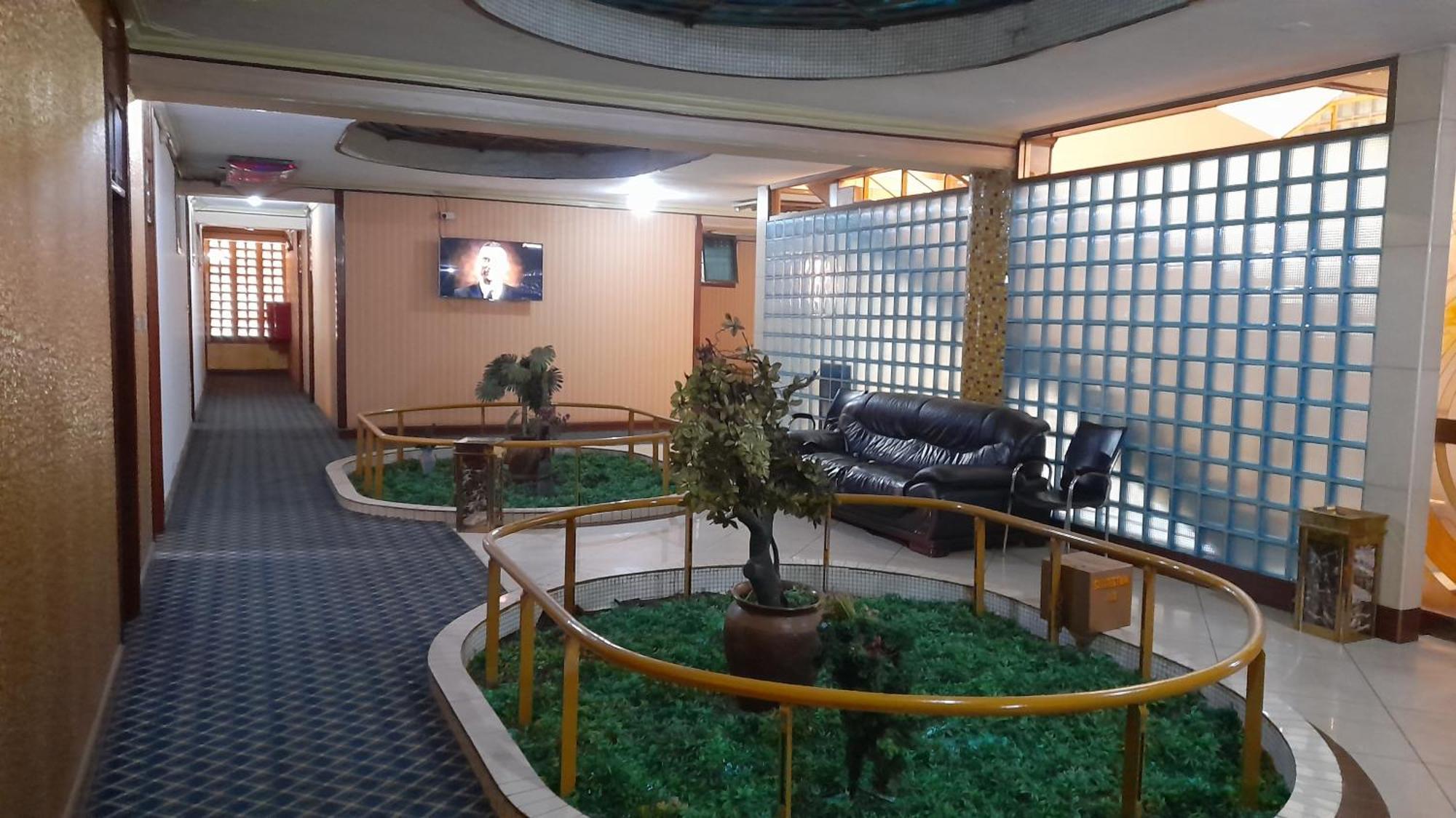 New Jbk Hotel Kampala Ngoại thất bức ảnh