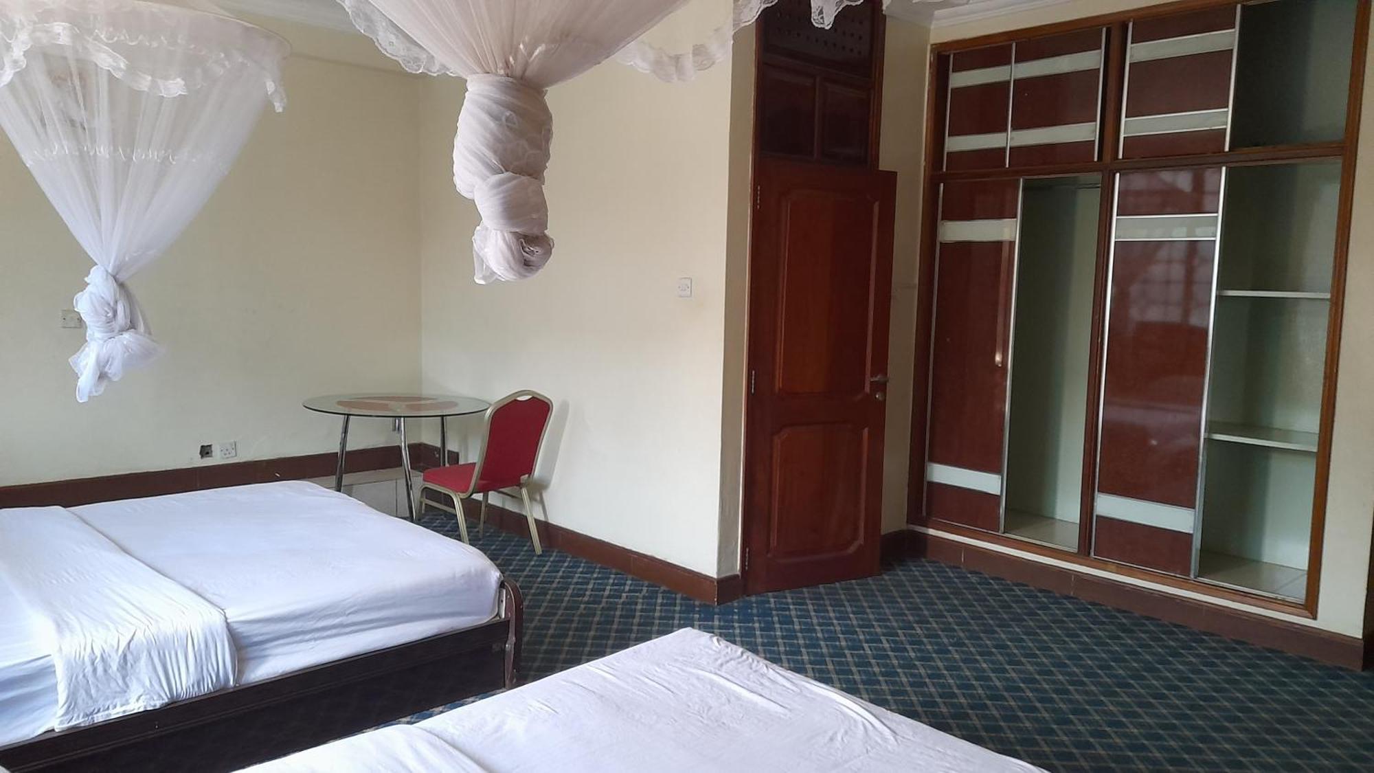New Jbk Hotel Kampala Ngoại thất bức ảnh