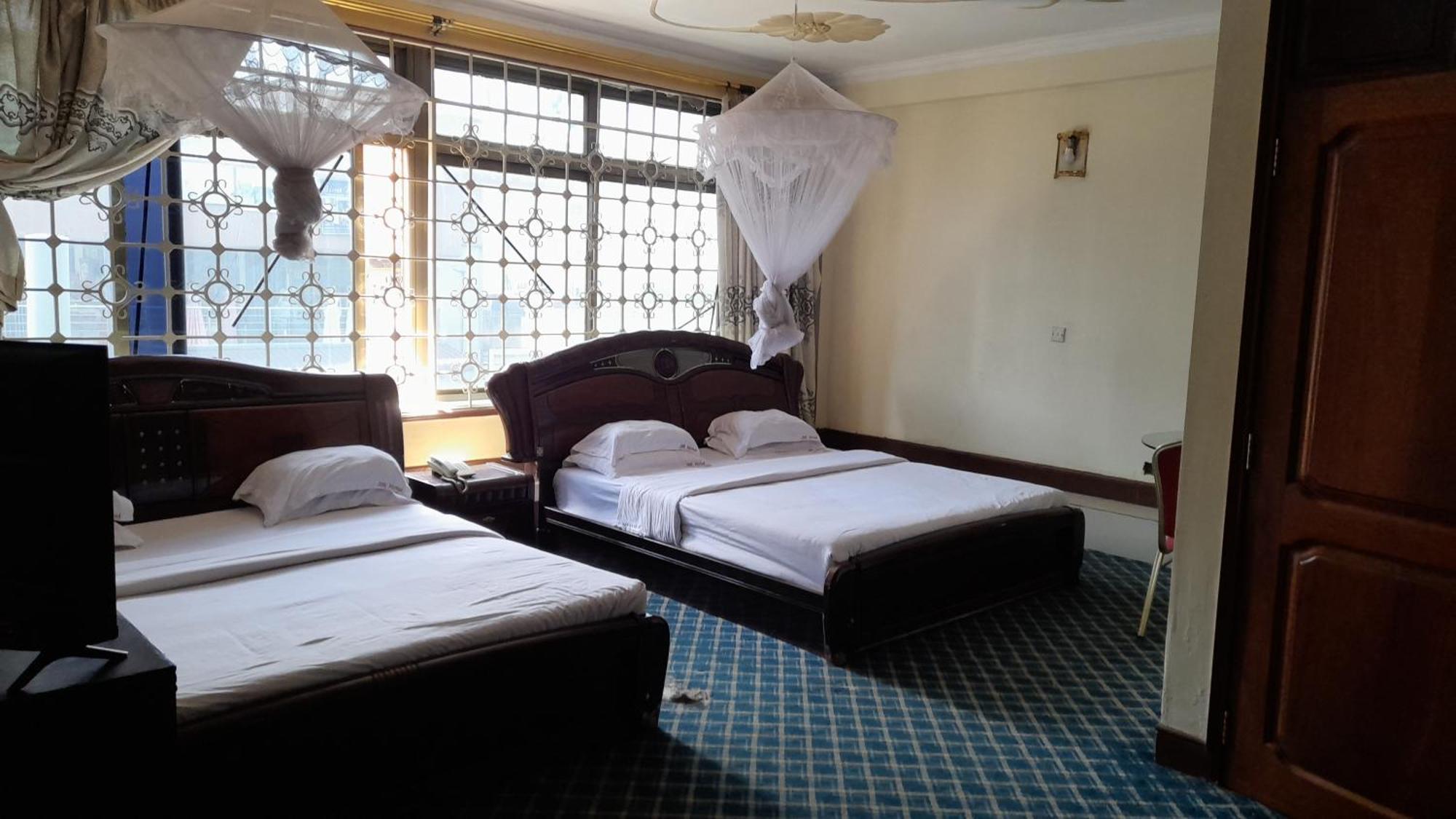 New Jbk Hotel Kampala Ngoại thất bức ảnh