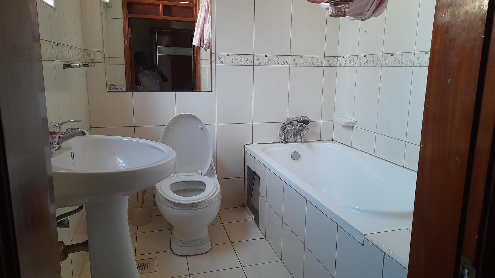 New Jbk Hotel Kampala Ngoại thất bức ảnh