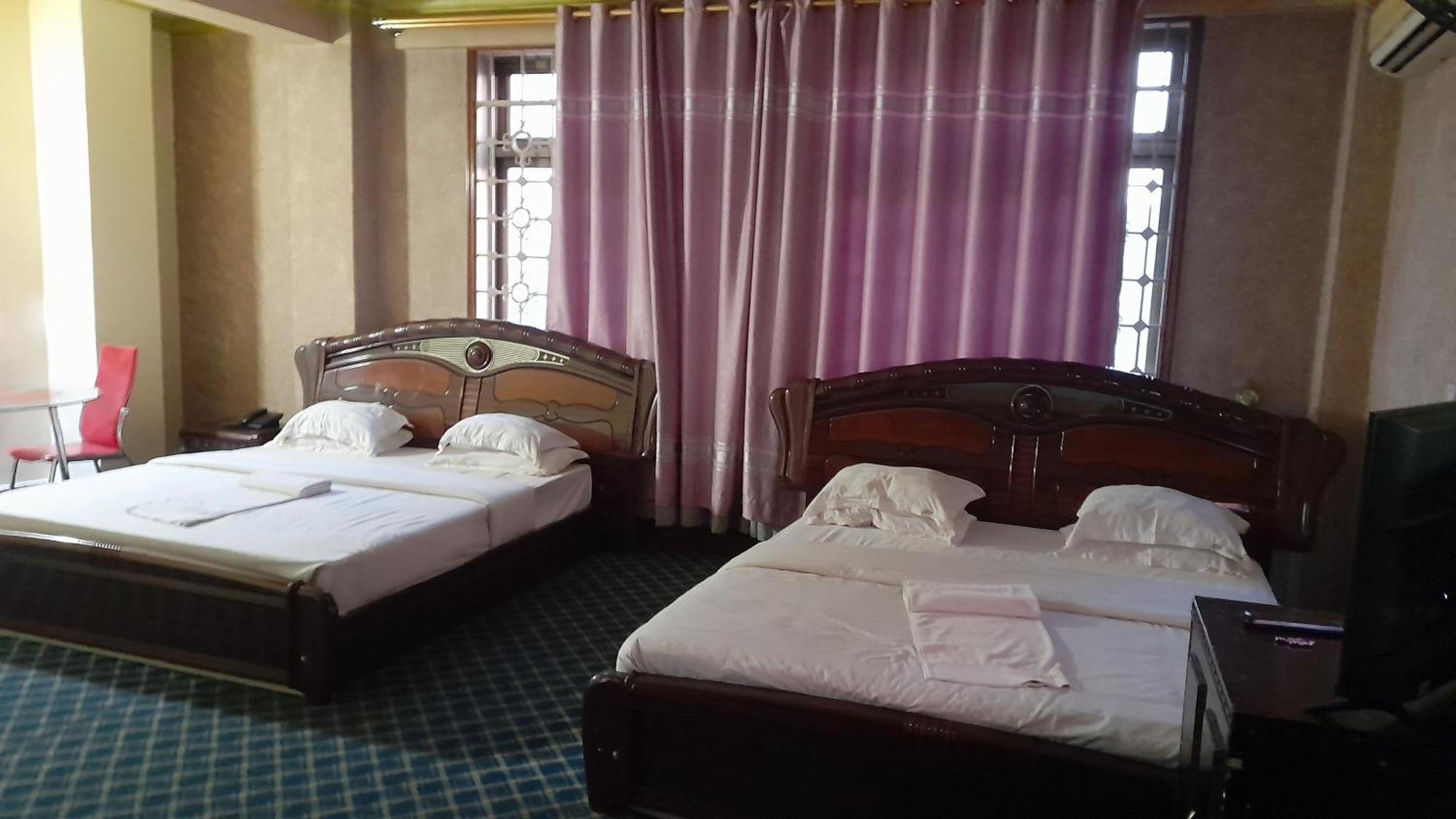 New Jbk Hotel Kampala Ngoại thất bức ảnh