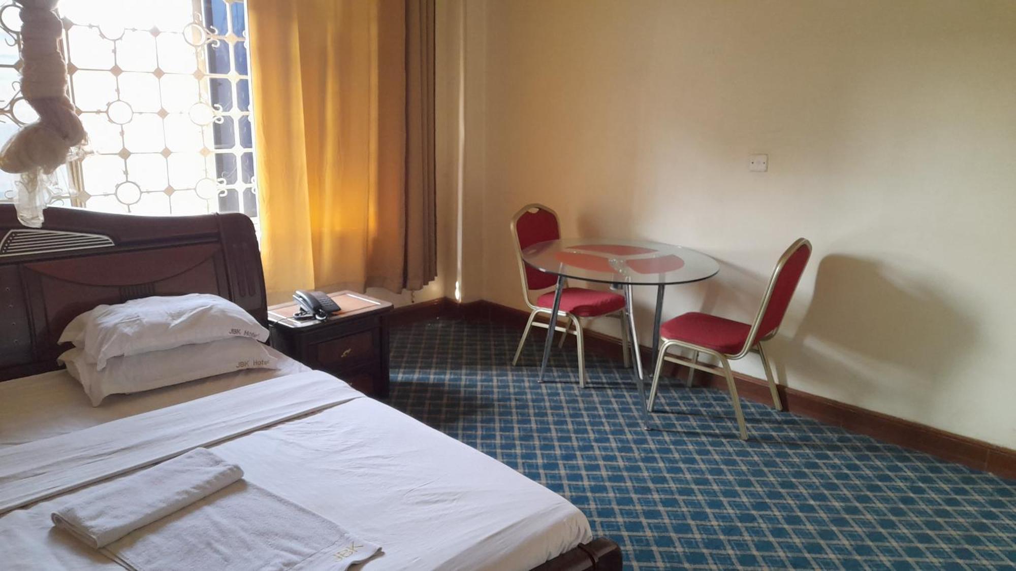New Jbk Hotel Kampala Ngoại thất bức ảnh