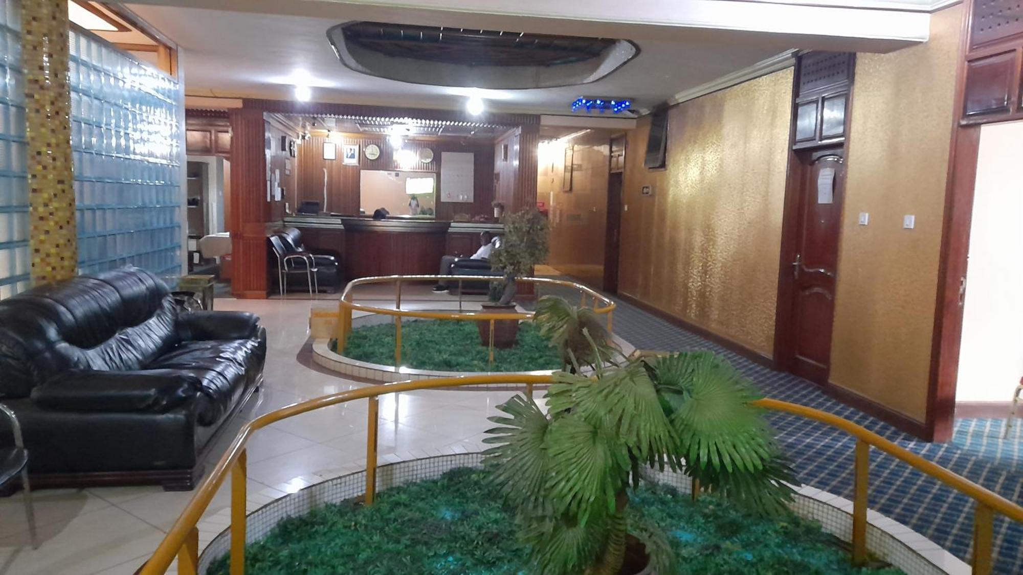 New Jbk Hotel Kampala Ngoại thất bức ảnh