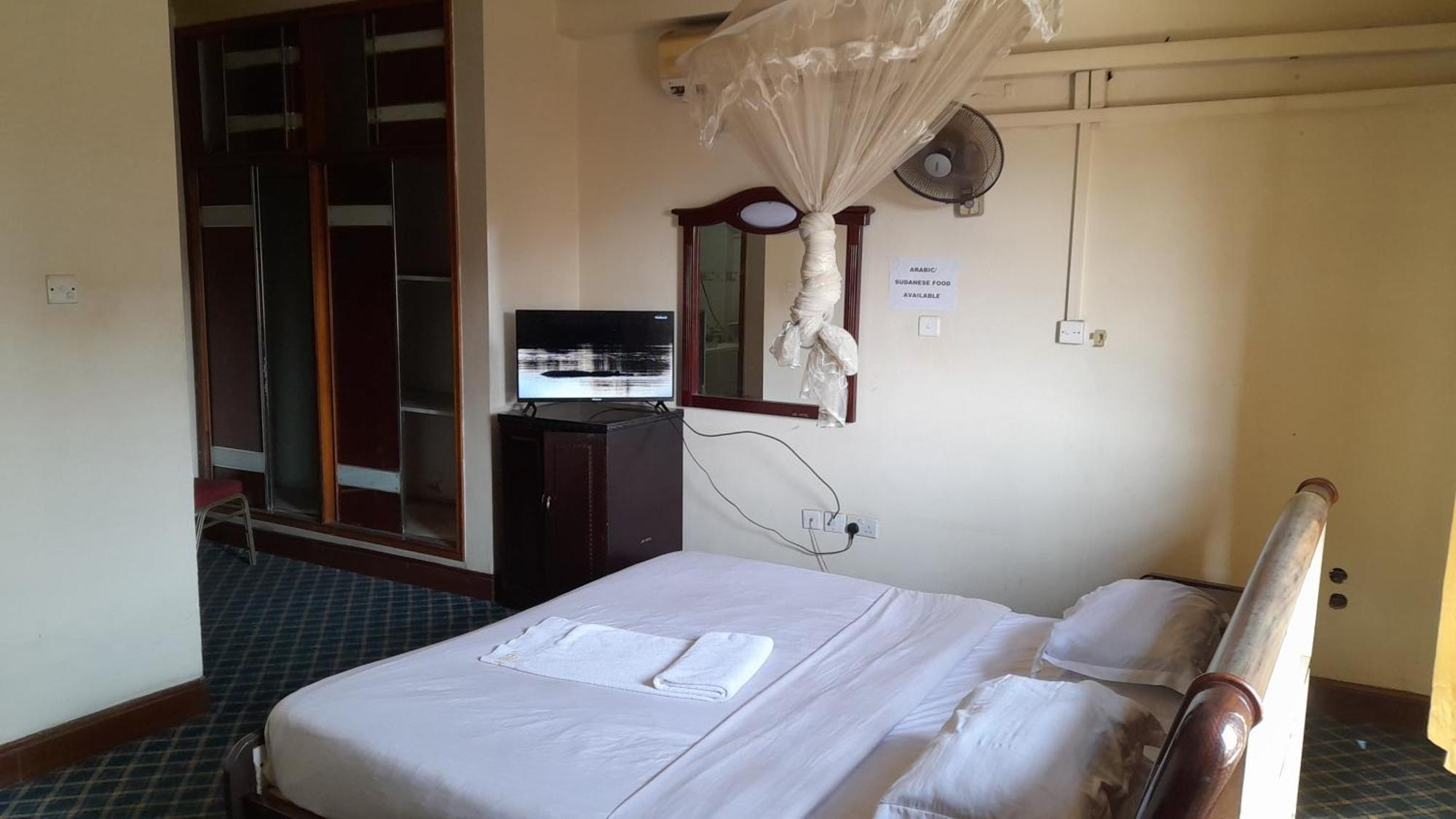 New Jbk Hotel Kampala Ngoại thất bức ảnh