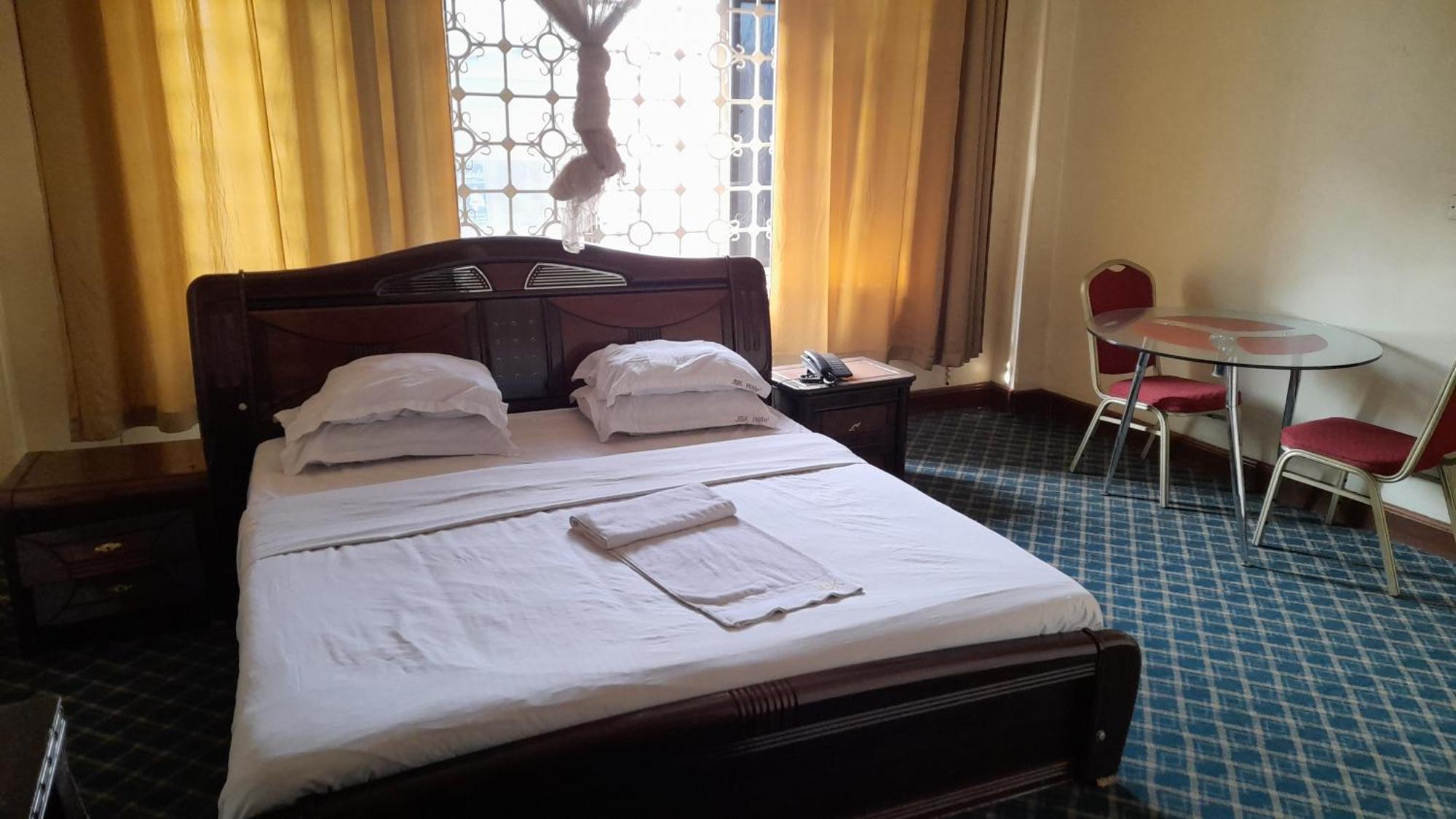 New Jbk Hotel Kampala Ngoại thất bức ảnh